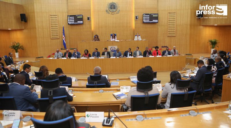Governo anuncia relançamento do "Casa para Todos" e promete nova política de habitação em Cabo Verde