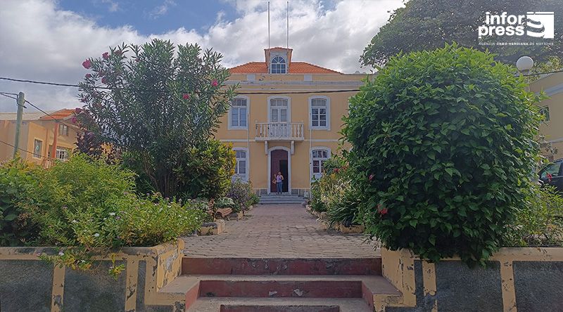 Paul: Edilidade socializa projecto de requalificação da praceta dos Paços do Concelho 