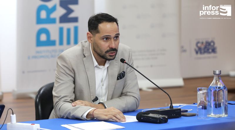 Estudo aponta que reforço de competências digitais pode aumentar PIB de Cabo Verde em 145% - Governo