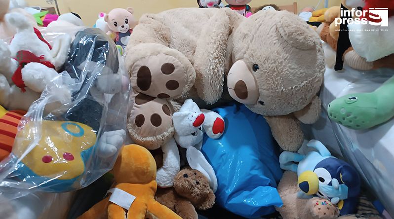 São Vicente: OMCV distribui mais de 10 mil peluches, brinquedos, equipamentos e materiais escolares (c/áudio)