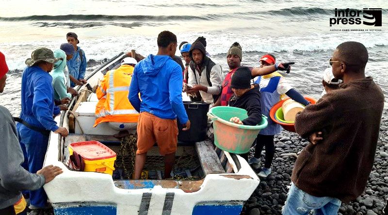 Porto Novo: Autarquia anuncia formação em reparação de redes de pesca