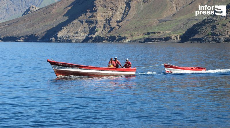 Porto Novo: Câmara garante máquina de gelo e bote-ambulância “para dar alento” aos pescadores