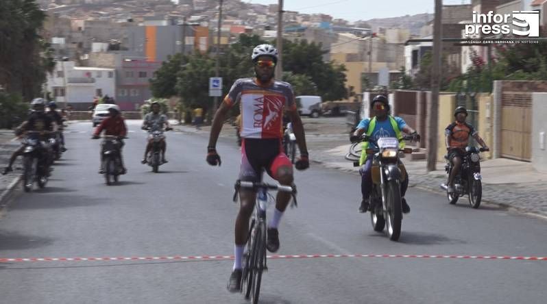 São Vicente/Ciclismo: João Leitão vence corrida em celebração ao dia do município