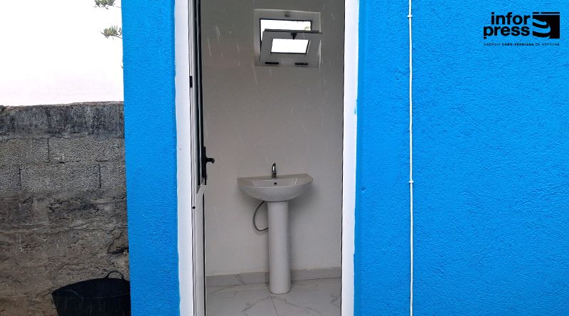 São Salvador do Mundo: Câmara municipal entrega 26 casas de banho e quer garantir uma a cada família vulnerável