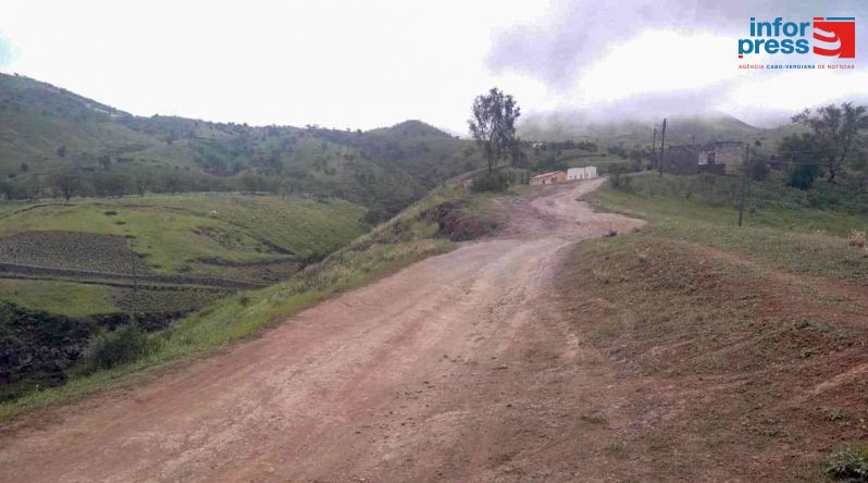 Porto Novo/Planalto Norte: Trabalhos de recuperação da estrada de acesso já arrancaram, segundo delegado municipal