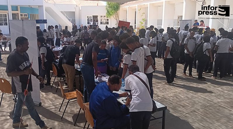 Porto Novo: Escola técnica João Varela destaca entusiasmo dos alunos à volta da 10.ª feira das profissões