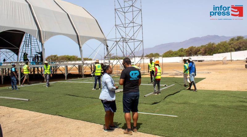 Porto Novo: Antigo estádio municipal recebe grupos e artistas de renome durante bailes de São João