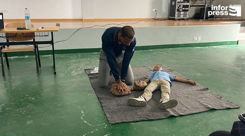 Brava: Proteção Civil promove partilhas de práticas de primeiros socorros na ESET