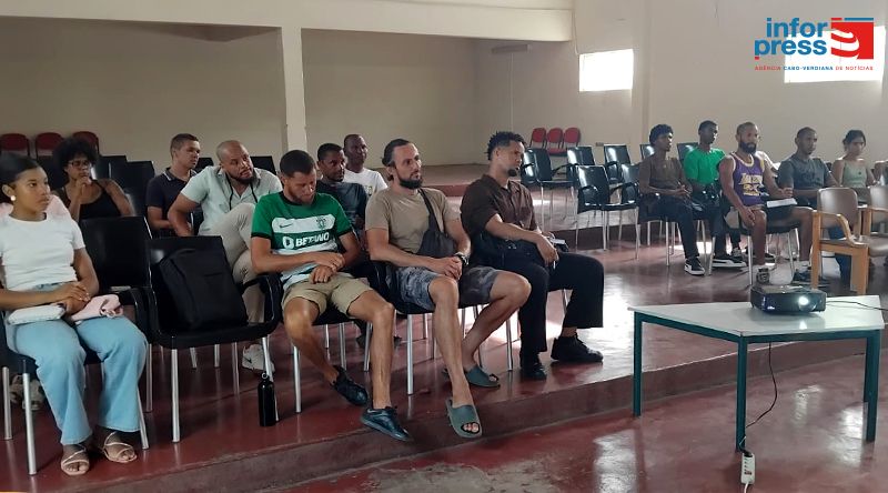São Nicolau: Projecto Eco-Raízes capacita operadores turísticos sobre conservação dos ecossistemas marinhos