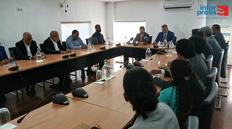 Central Fotovoltaico do Palmarejo vai ser modernizada