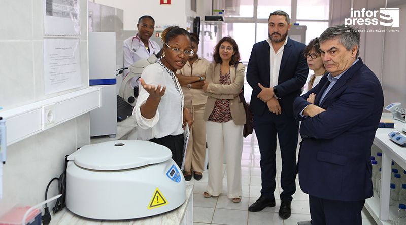 Hospital Universitário Agostinho Neto enaltece “o grande passo” do país na investigação das doenças do sangue