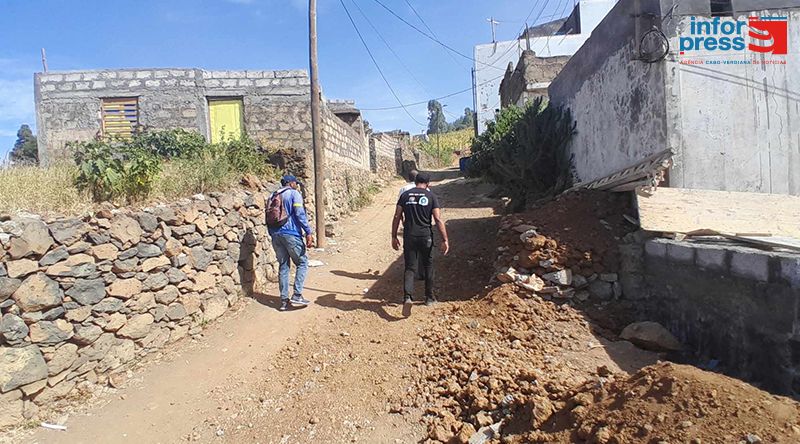 Porto Novo: Famílias que vivem em condições precárias contam com nova equipa camarária para reabilitação das suas casas 