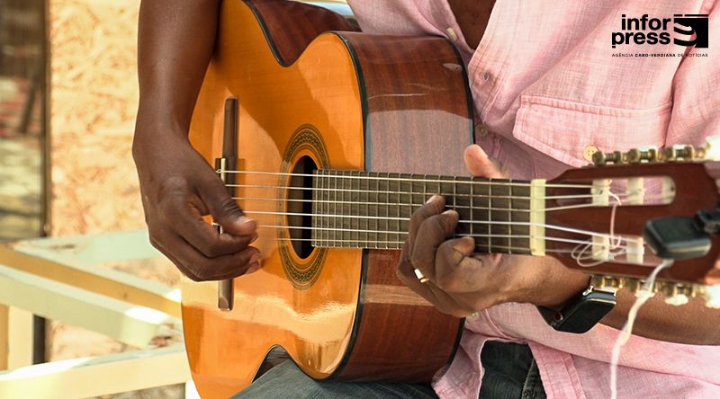 Artistas criticam falta de espaço para música tradicional nos festivais em Cabo Verde (c/vídeo)