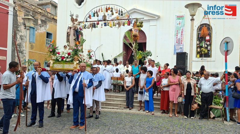 Santo Antão: Missa solene marca ponto alto das festas de Nossa Senhora do Rosário na Ribeira Grande