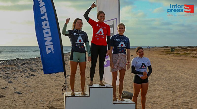 Van Der Linden, dos Países Baixos, conquista circuito Mundial de Ponta Preta em Surf-foil