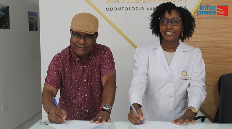 Sindep assina parceria com clínica dentária para beneficiar professores e familiares
