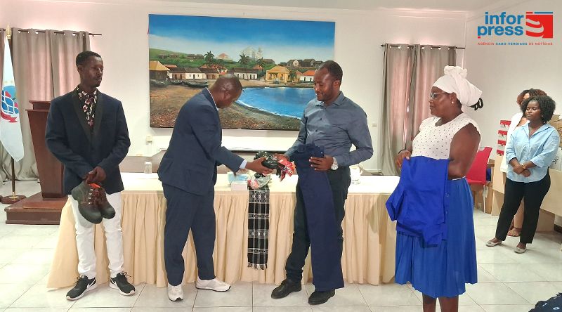 São Miguel celebra dia Municipal do Saneamento com homenagem a profissionais de limpeza