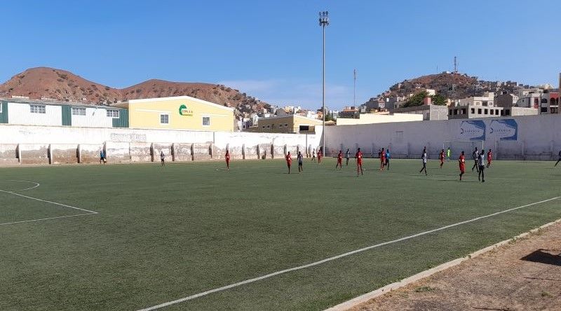 Futebol/Campeonato CV Sub-17: Prova liderada por Fiorentina faz pausa hoje disputadas duas jornadas