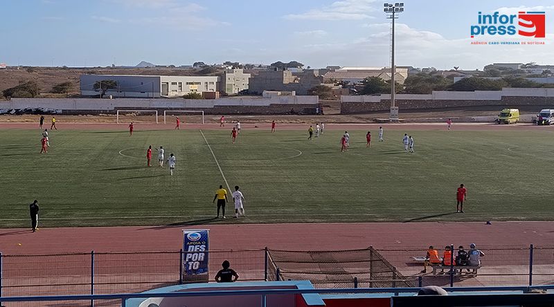 Futebol/Sal: Académico do Sal entra com o “pé direito” no campeonato nacional ao vencer Benfica da Brava (3-0)