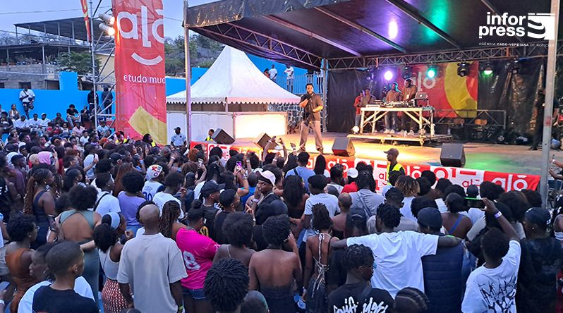 São Lourenço dos Órgãos: Público adere em força à única noite do festival de Nhô São Lourenço