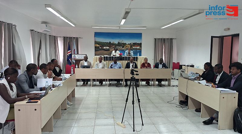 São Miguel: Assembleia Municipal aprecia execução de 2025 com posições divergentes