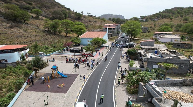 Calheta: Estrada de Pilon Cão, centro de saúde de Achada Monte e electrificação de Mato Dentu inaugurados