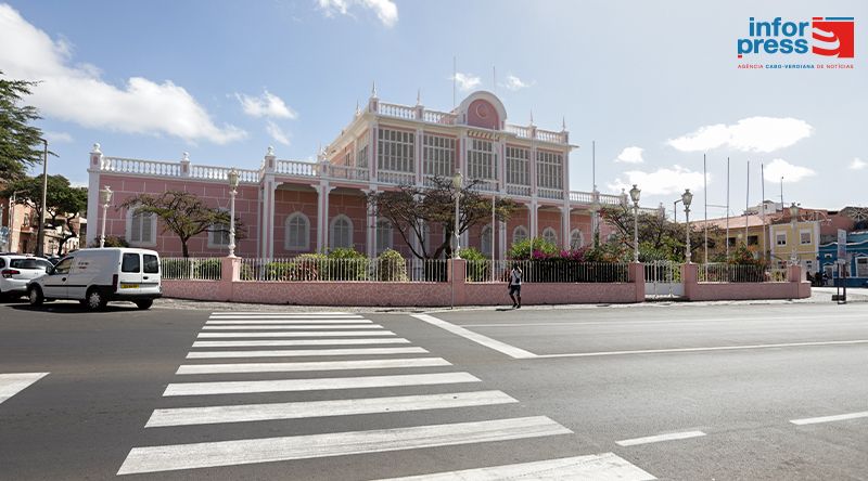 São Vicente: PR recebe cartas credenciais e apresenta “Quando Nasce a República” no Mindelo