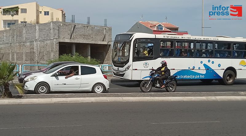 Segurança Rodoviária: Condutores preocupados com aumento de acidentes na cidade da Praia