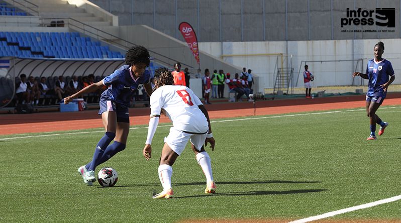 Futebol Feminino: Cabo Verde realiza hoje treino de adaptação no palco do jogo decisivo com Mali
