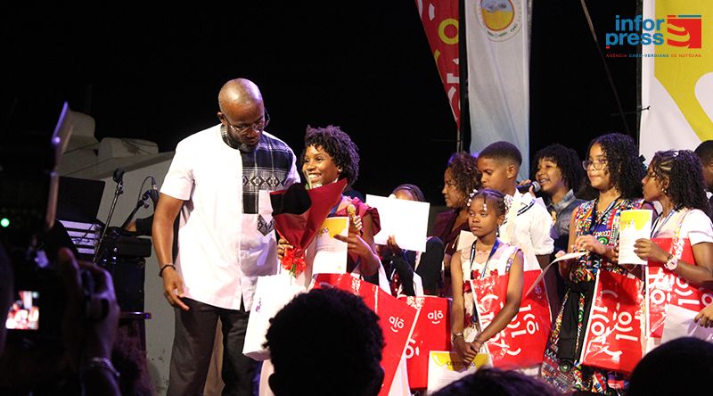 Boa Vista: Sofia Livramento vence Gala Pequenos Cantores 2026