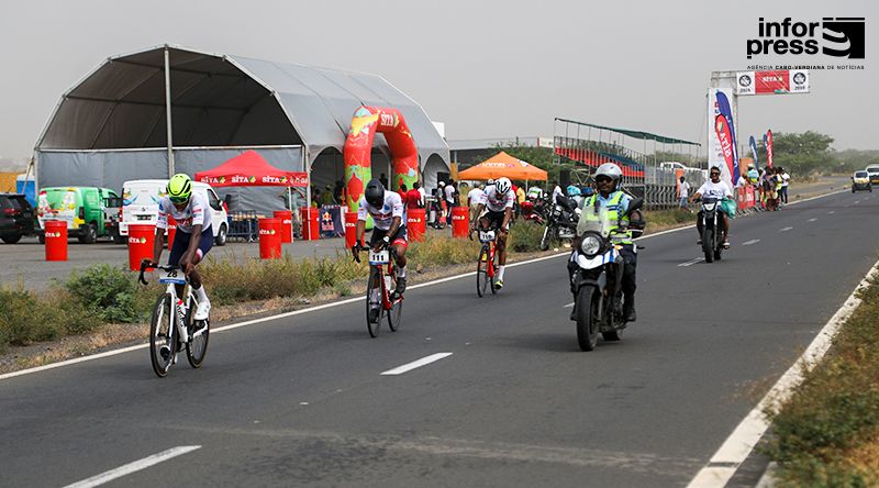 Ciclismo: Nélio Cruz do Team São Vicente vence contra-relógio da edição 2024 do Sprint Praia