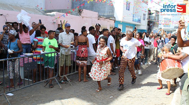 Praia: Ministro realça “alto nível” da Tabanca de Achada Santo António e promete apoio aos grupos