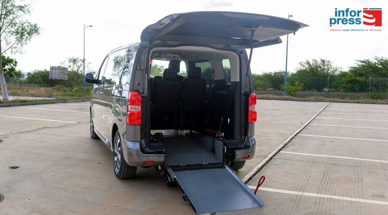 Praia: Novo serviço de táxi para pessoas com mobilidade reduzida quer promover inclusão