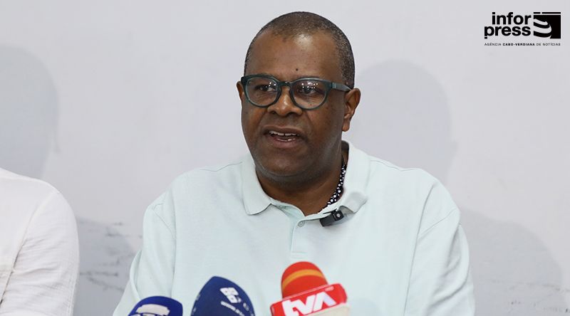 Mané Trovoada divulga convocados para janela mundial e pede união em momento decisivo