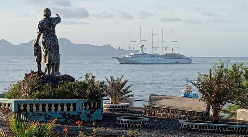 Santo Antão recebe sua primeira escala de navios de cruzeiro da temporada