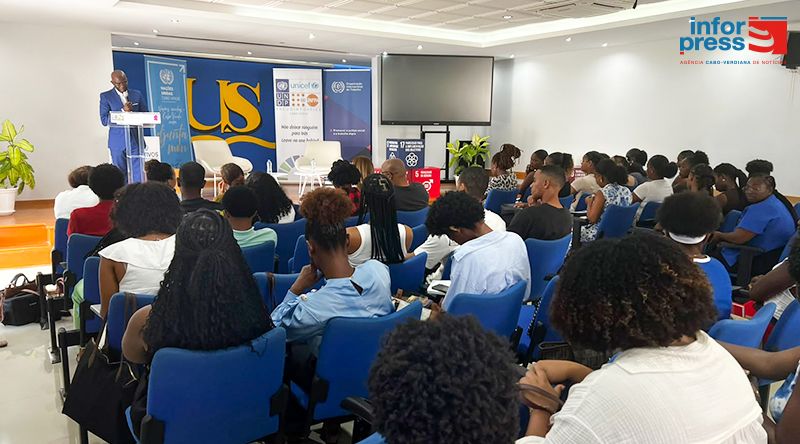 Santiago Norte: Nações Unidas promovem laboratório de soluções para jovens na Universidade de Santiago