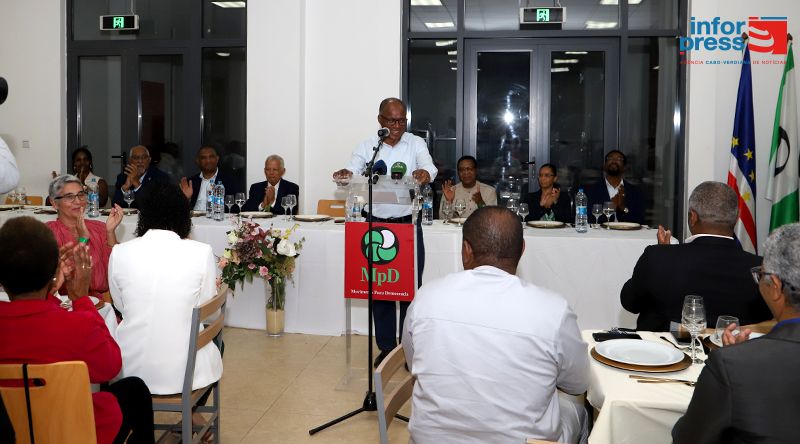 Ulisses Correia e Silva lamenta fim de legislatura sem renovação de órgãos externos no Parlamento