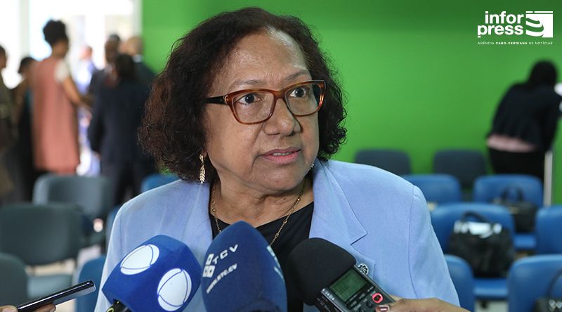 Justiça: Vera Duarte enaltece "pioneirismo de Cabo Verde" e impacto do olhar feminino na magistratura