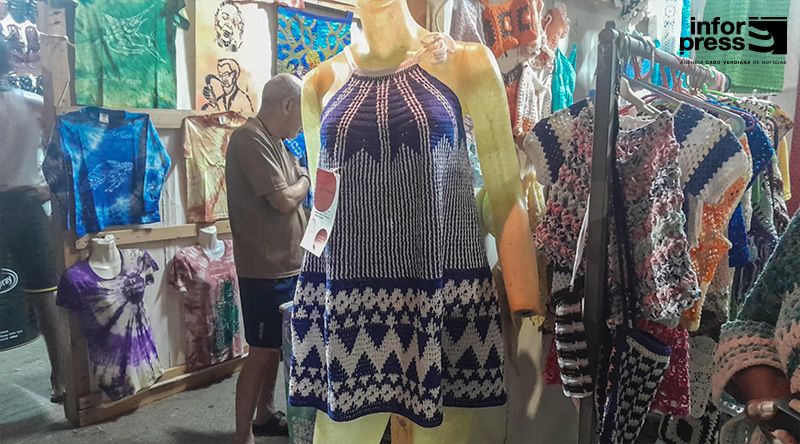 São Vicente:  Vestido de croché inspirado no gorro de Amílcar Cabral vence Prémio Djoy Soares