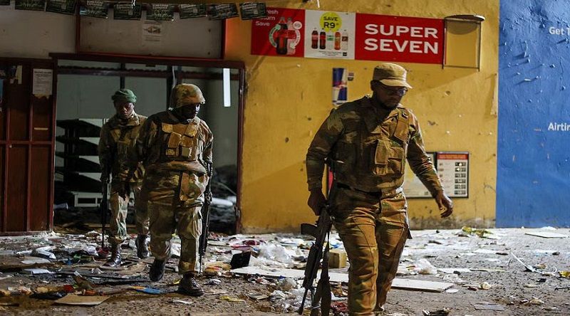 Violência na África do Sul causa a morte a dois nigerianos e evacuação de mais de 400 africanos