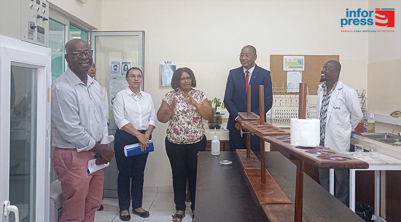 Ministro destaca papel do Laboratório de Engenharia Civil na garantia da qualidade das construções 