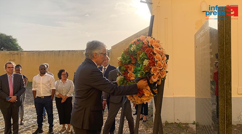  Tarrafal: Presidente do Parlamento português presta homenagem aos presos políticos do ex-campo de concentração 