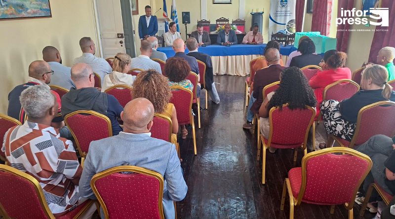 Santo Antão: Visita de autarca luxemburguês abre portas à geminação entre Ribeira Grande e Ettelbruck