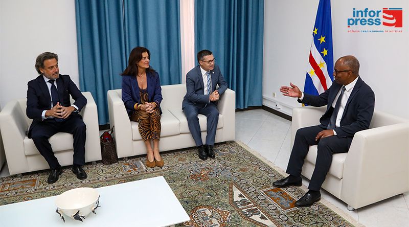 Dirigentes da Macaronésia devem tomar consciência da importância geoestratégica destas regiões – porta-voz (c/áudio)