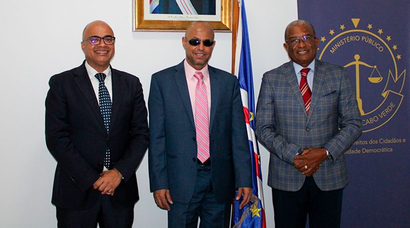 Conselheiro Especial dos EUA encontra-se em Cabo Verde para fortalecer cooperação sobre acordos penais