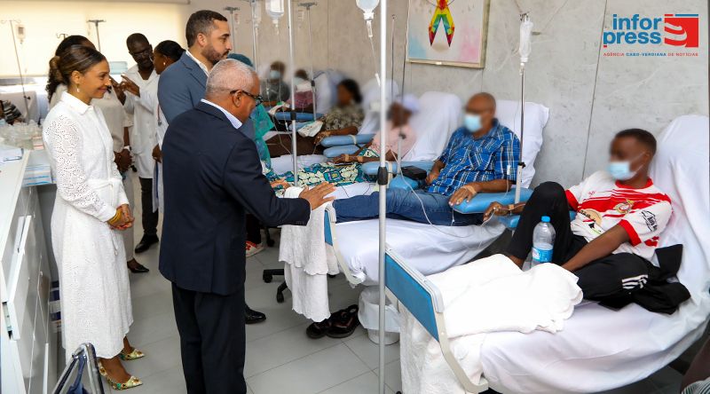 Presidente da República enaltece avanços nos serviços de Oncologia e Hemodiálise no Hospital Agostinho Neto