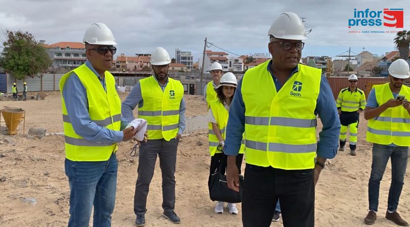 Ilha Sal: Obras do novo Pontão de Santa Maria decorrem dentro do prazo previsto – ministro do Mar