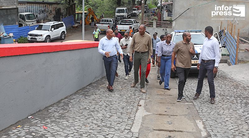 São Salvador do Mundo: Ministro das Infraestruturas promete melhorar acessos à Faveta e Picos Acima 