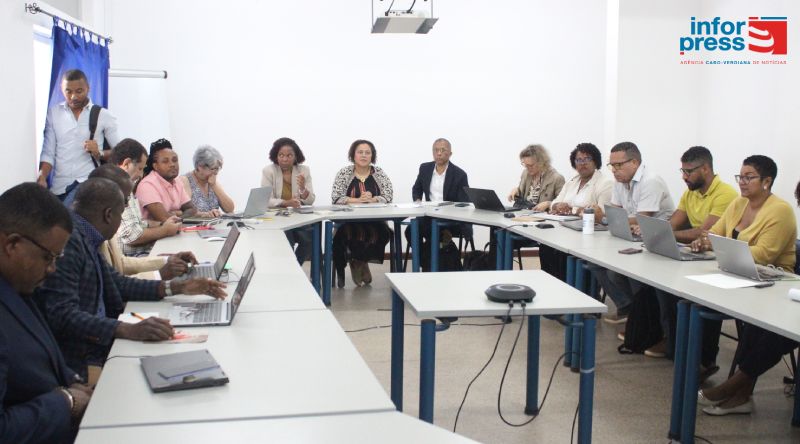 São Vicente: Países lusófonos insulares projectam Centro de Excelência em Ciências Marinhas e Biodiversidade (c/áudio)