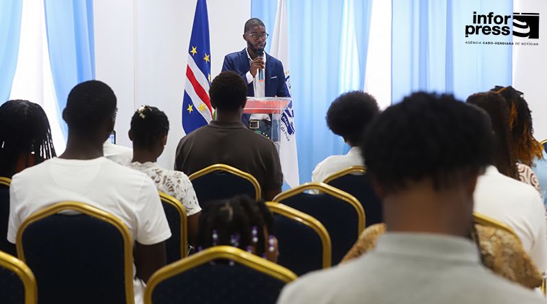 Praia: Coligação da Juventude dos PALOP alerta para falta de emprego entre jovens formados
